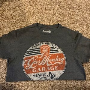 Men’s size Small Gas Monkey Garage t-shirt